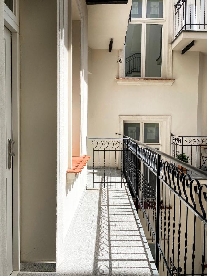 Beautiful Studio For Couples With Air Conditioning - Old Town & Main Station Krasków Exterior foto